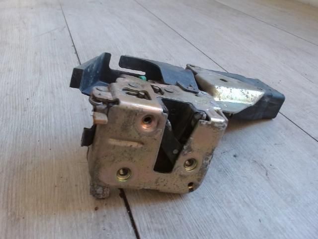 bontott VOLVO V40 Bal hátsó Ajtózár