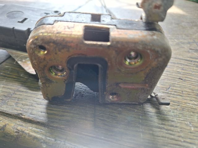 bontott VOLVO V40 Bal hátsó Ajtózár