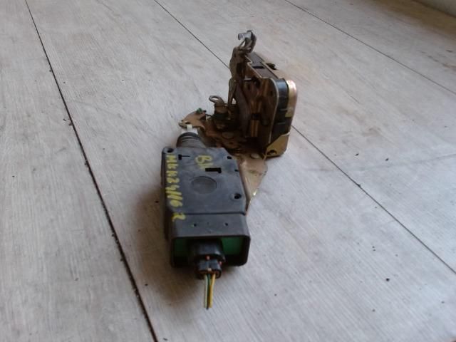 bontott VOLVO V40 Bal hátsó Ajtózár