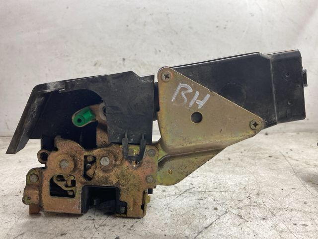 bontott VOLVO V40 Bal hátsó Ajtózár