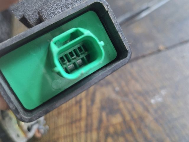 bontott VOLVO V40 Bal hátsó Ajtózár