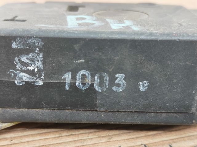 bontott VOLVO V40 Bal hátsó Ajtózár