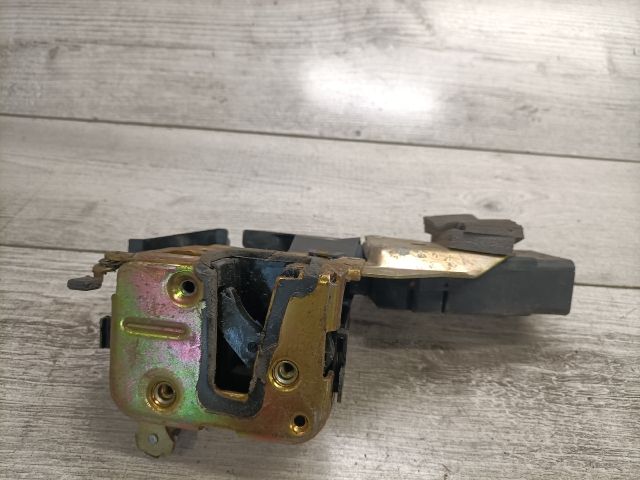 bontott VOLVO V40 Bal hátsó Ajtózár