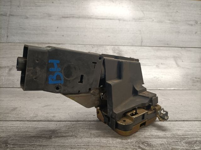 bontott VOLVO V40 Bal hátsó Ajtózár