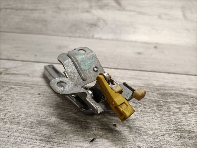 bontott VOLVO V40 Bal hátsó Belső Kilincs