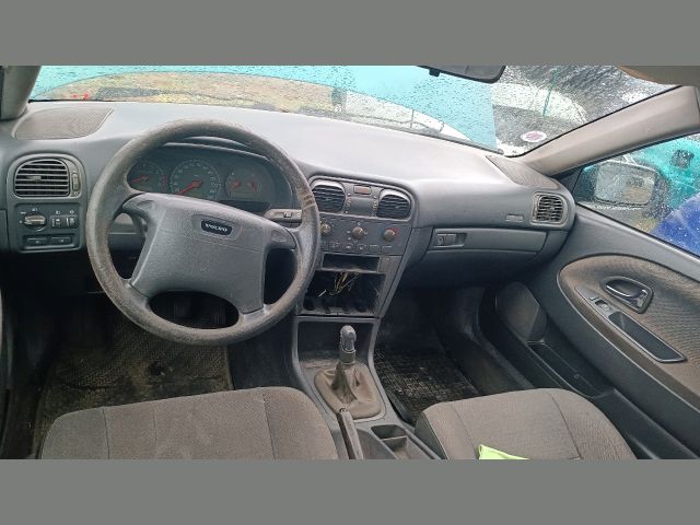 bontott VOLVO V40 Bal hátsó Biztonsági Öv