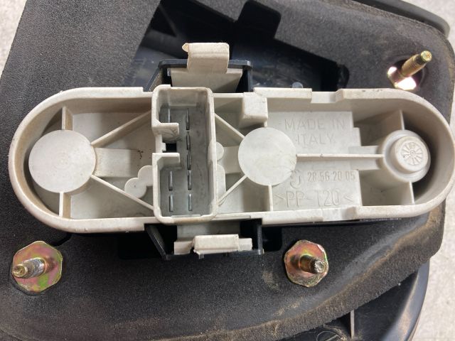 bontott VOLVO V40 Bal Hátsó Lámpa