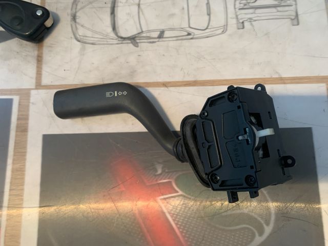 bontott VOLVO V40 Bal Kormánykapcsoló Irányjelző