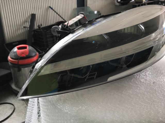 bontott VOLVO V40 Bal Ledes Fényszóró