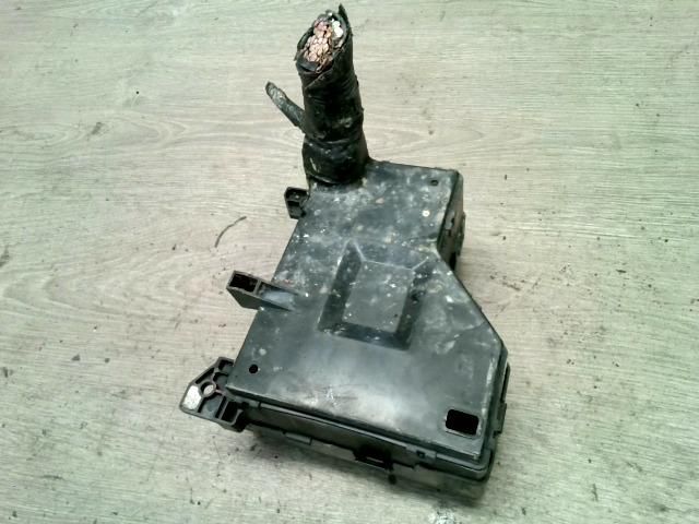 bontott VOLVO V40 Biztosítéktábla Utastér