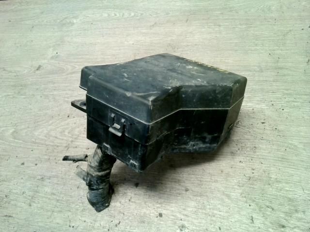 bontott VOLVO V40 Biztosítéktábla Utastér