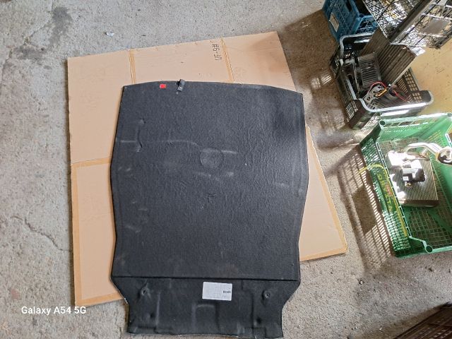 bontott VOLVO V40 Csomagtér Kárpit