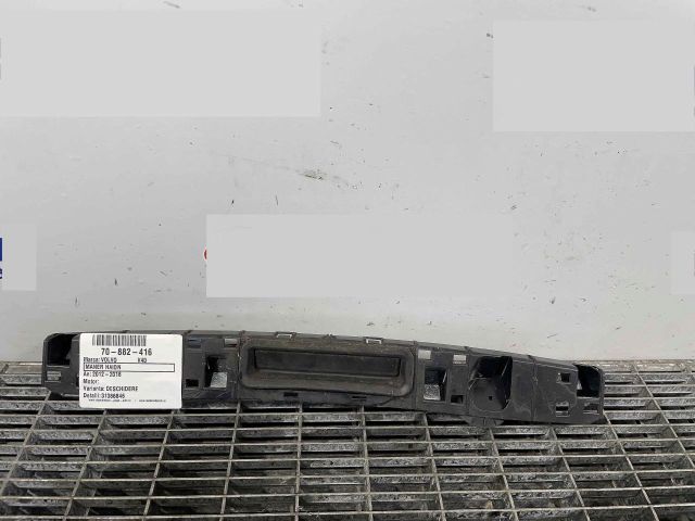 bontott VOLVO V40 Csomagtérajtó Kilincs