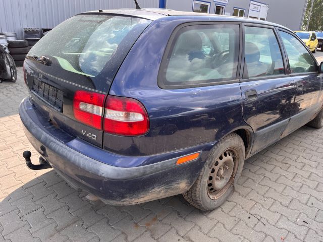 bontott VOLVO V40 Csomagtérajtó Kilincs