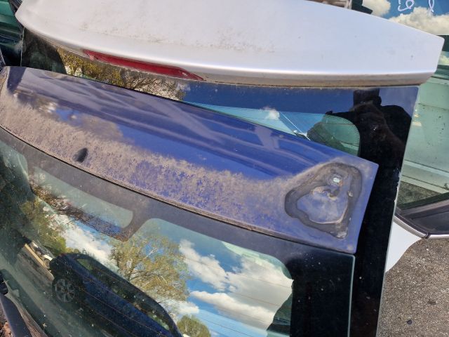 bontott VOLVO V40 Csomagtérajtó (Részeivel)