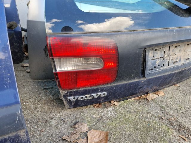 bontott VOLVO V40 Csomagtérajtó (Részeivel)