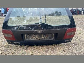 bontott VOLVO V40 Csomagtérajtó (Részeivel)