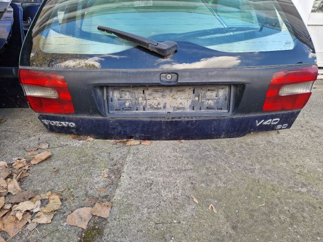 bontott VOLVO V40 Csomagtérajtó (Részeivel)