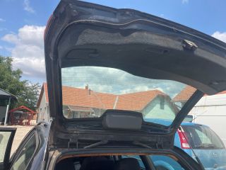 bontott VOLVO V40 Csomagtérajtó (Üres lemez)