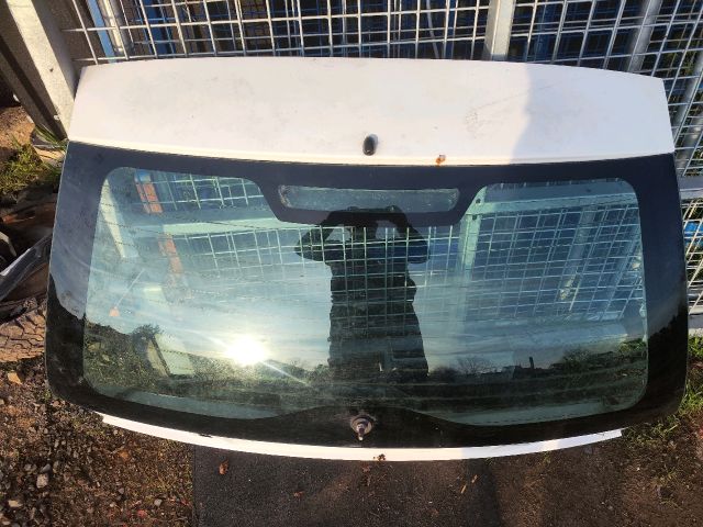 bontott VOLVO V40 Csomagtérajtó (Üres lemez)