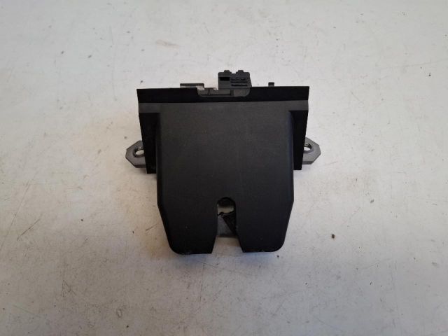 bontott VOLVO V40 Csomagtérajtó Zárszerkezet