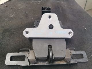 bontott VOLVO V40 Csomagtérajtó Zárszerkezet