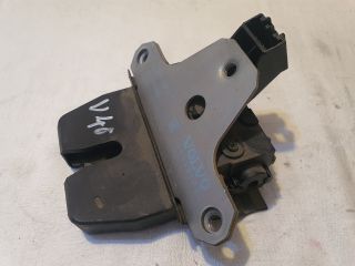 bontott VOLVO V40 Csomagtérajtó Zárszerkezet