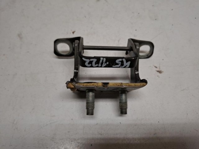 bontott VOLVO V40 Csomagtérajtó Zsanér