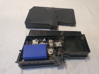 bontott VOLVO V40 Biztosítéktábla Motortér