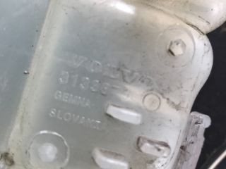 bontott VOLVO V40 Kiegyenlítő Tartály