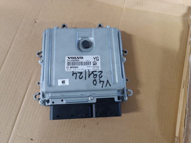 bontott VOLVO V40 Motorvezérlő