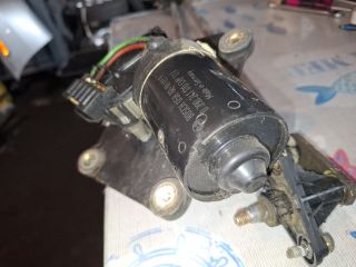 bontott VOLVO V40 Első Ablaktörlő Szerkezet Motorral