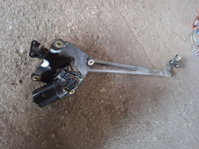 bontott VOLVO V40 Első Ablaktörlő Szerkezet Motorral