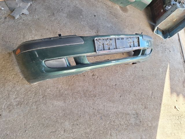 bontott VOLVO V40 Első Lökhárító (Részeivel)