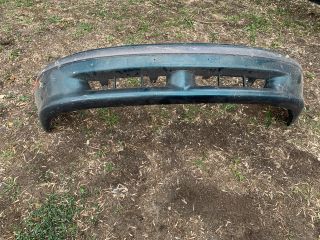 bontott VOLVO V40 Első Lökhárító (Részeivel)