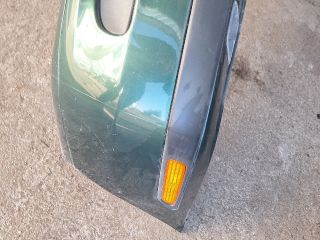 bontott VOLVO V40 Első Lökhárító (Részeivel)