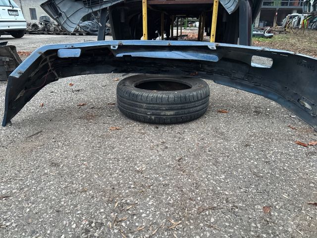 bontott VOLVO V40 Első Lökhárító (Üresen)