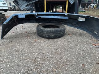 bontott VOLVO V40 Első Lökhárító (Üresen)