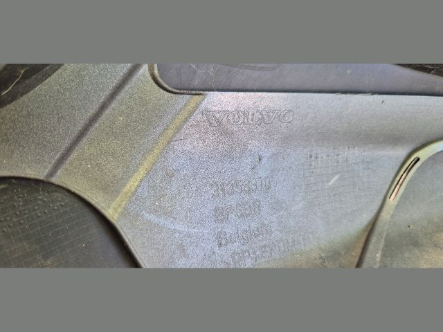 bontott VOLVO V40 Első Lökhárító (Üresen)