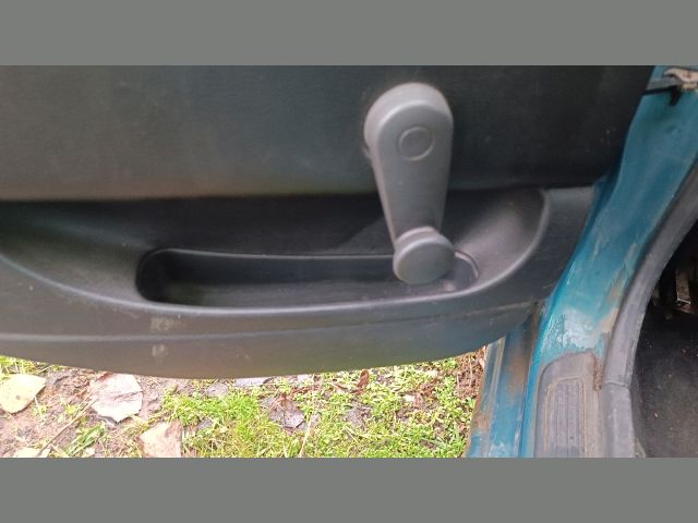 bontott VOLVO V40 Első Lökhárító (Üresen)