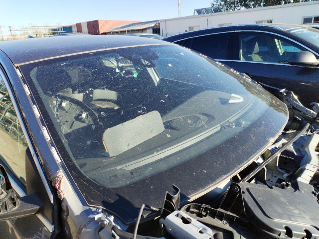 bontott VOLVO V40 Első Szélvédő