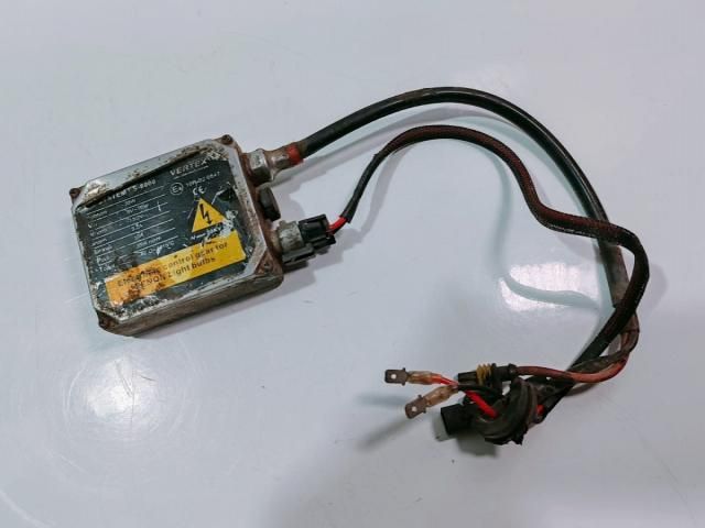 bontott VOLVO V40 Fényszóró Elektronika