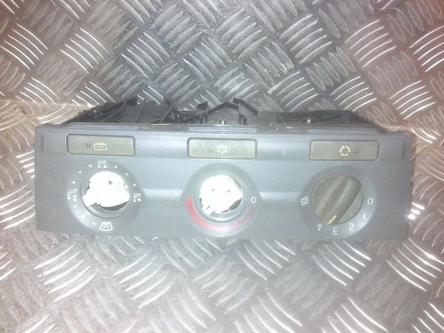 bontott VOLVO V40 Fűtéskapcsoló