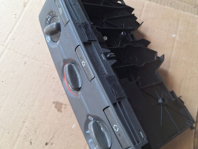 bontott VOLVO V40 Fűtéskapcsoló