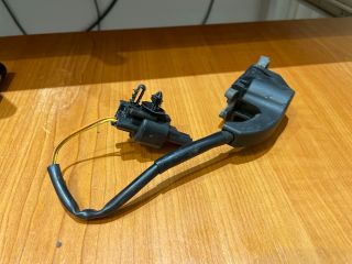 bontott VOLVO V40 Gyalogosvédelmi Rendszer Érzékelő