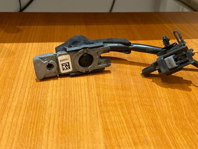 bontott VOLVO V40 Gyalogosvédelmi Rendszer Érzékelő