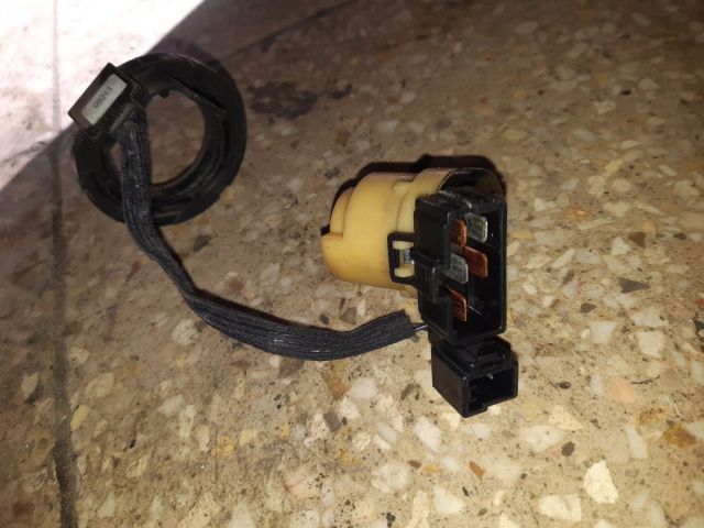 bontott VOLVO V40 Gyújtáskapcsoló Zárbetét