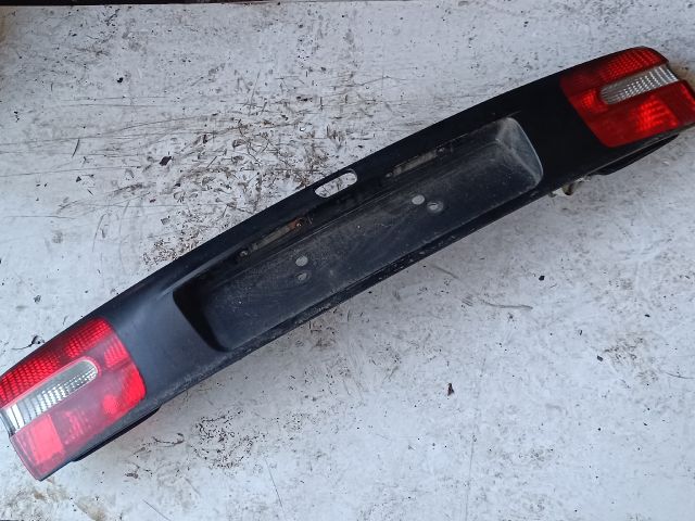 bontott VOLVO V40 Hátsó Lámpa Középső