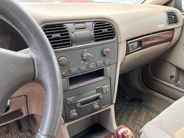 bontott VOLVO V40 Hátsó Lökhárító (Részeivel)