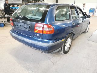 bontott VOLVO V40 Hátsó Lökhárító (Üresen)